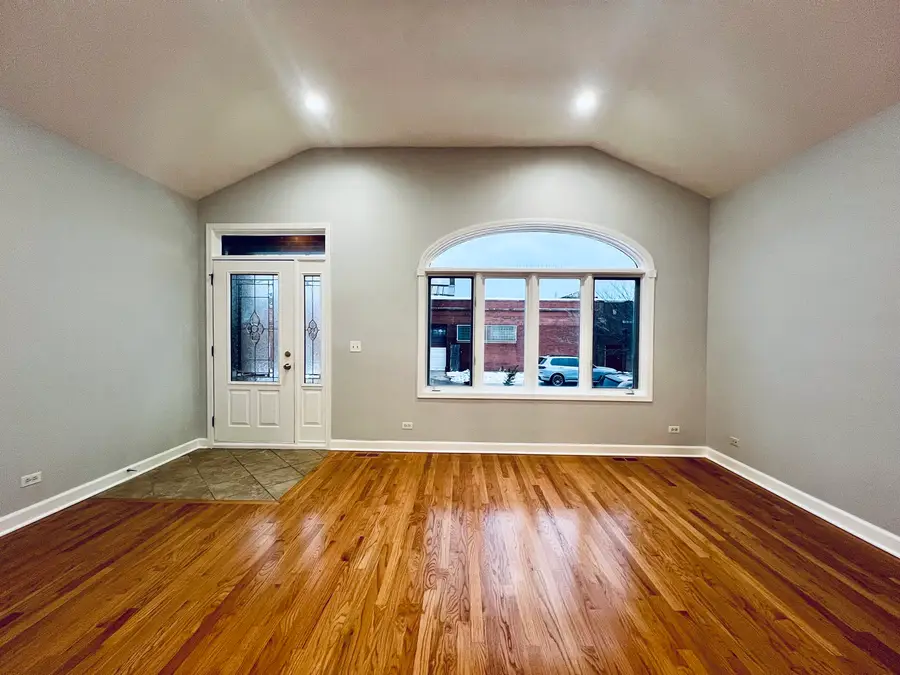 4160 S Emerald Avenue, Chicago, IL 60609 - Image #2