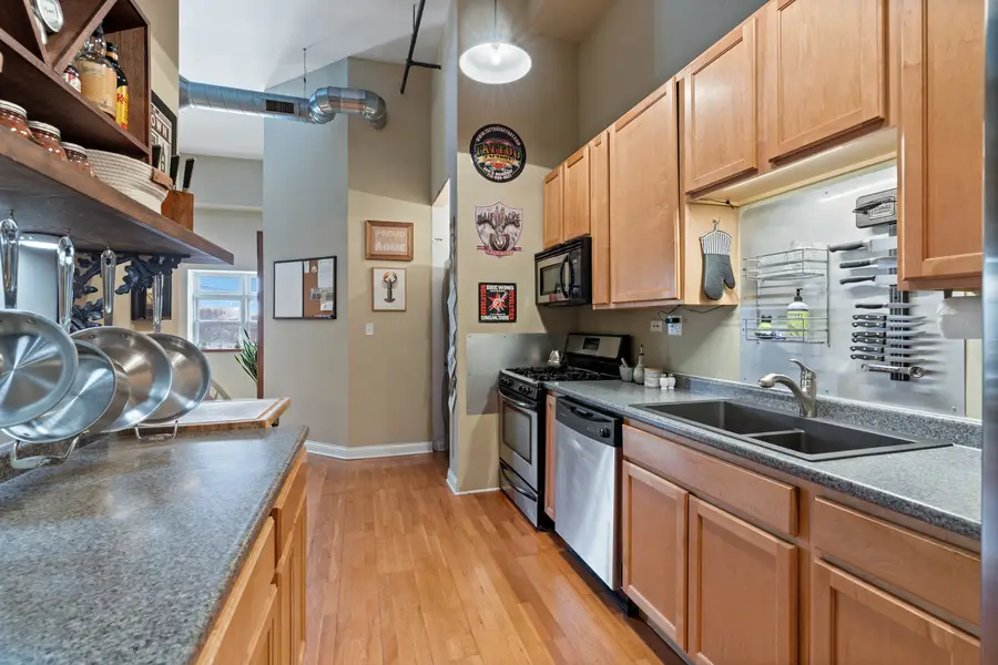 1215 W Gunnison Street #322, Chicago, IL 60640 - Image #2