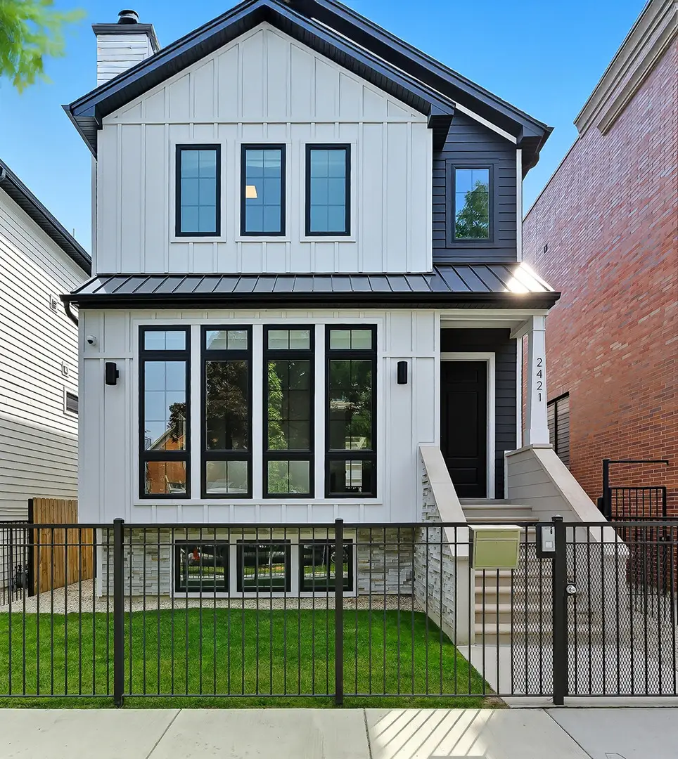 2421 W Belden Avenue, Chicago, IL 60647 - Image #1
