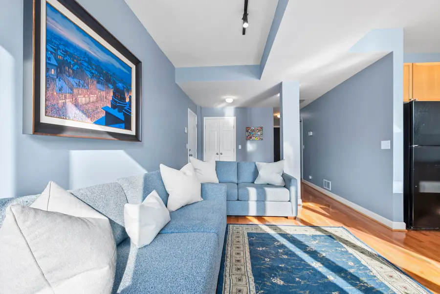 1636 W Melrose Street #102, Chicago, IL 60657 - #3