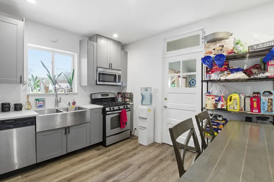 3024 N Long Avenue, Chicago, IL 60641 - Image #3