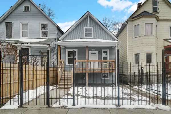 8008 S Muskegon Avenue, Chicago, IL 60617