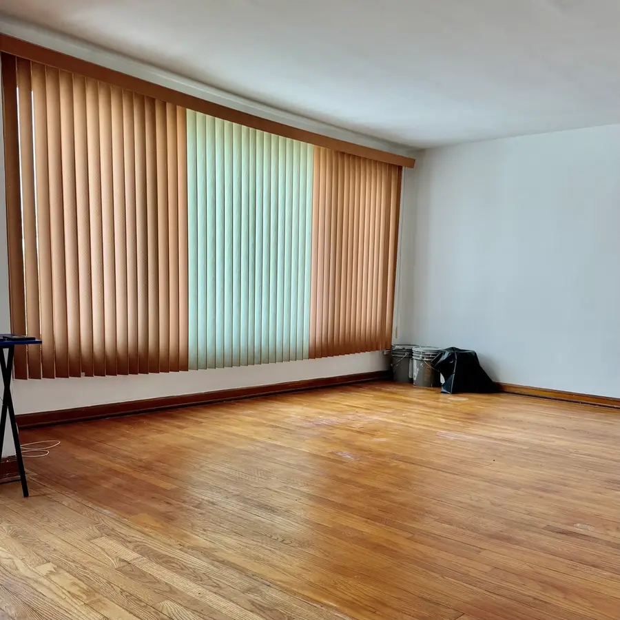 8936 S Oglesby Avenue, Chicago, IL 60617 - Image #3