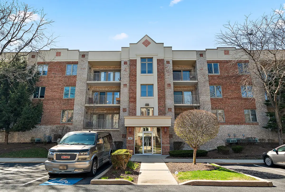 7841 W 157th Street #208, Orland Park, IL 60462 - Image #1