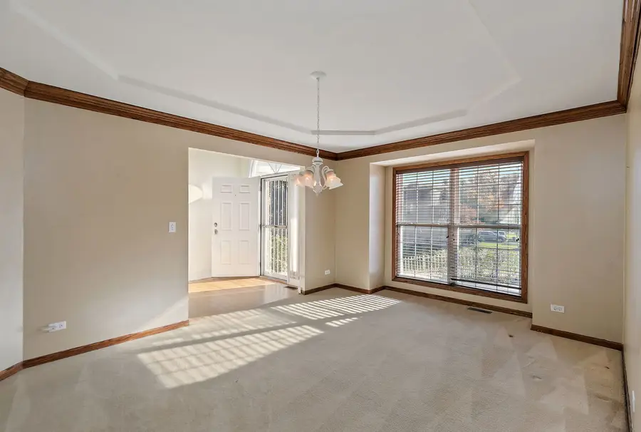 494 Rosewood Drive, Carpentersville, IL 60110 - Image #3