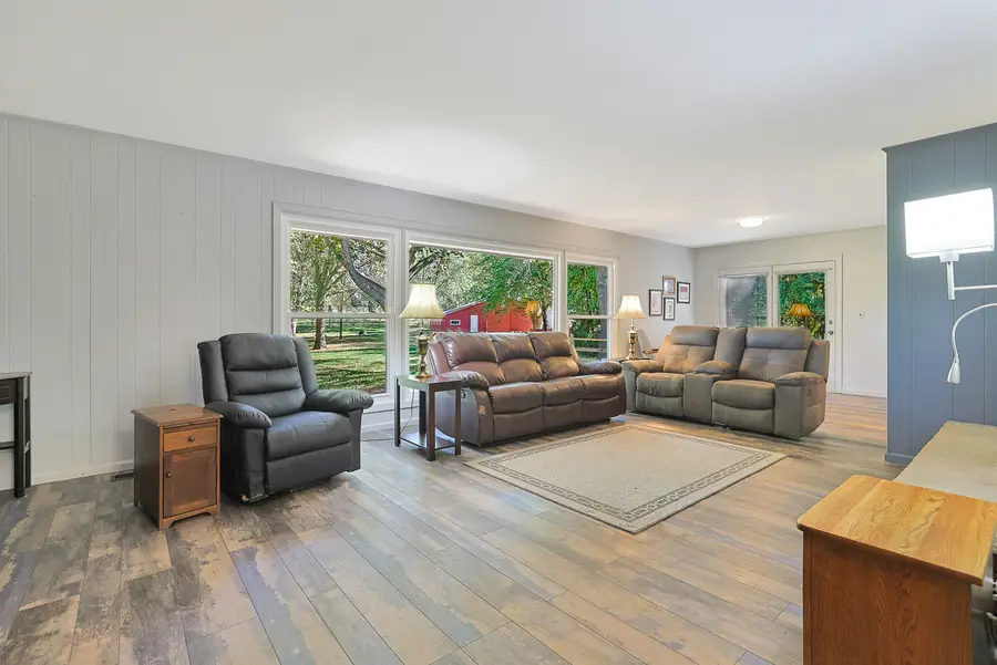 11116 Seeman Road, Huntley, IL 60142 - Image #2