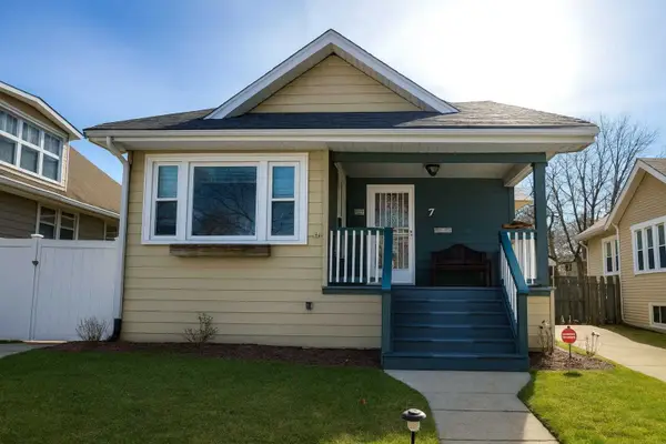 7 Highland Street, Calumet City, IL 60409