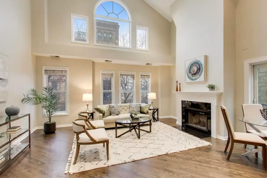 1312 W Fletcher Street #3W, Chicago, IL 60657 - Image #2