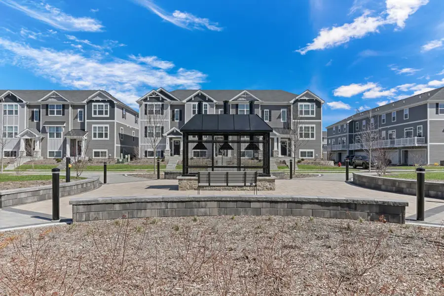 573 Yosemite Way, Mundelein, IL 60060 - Image #3