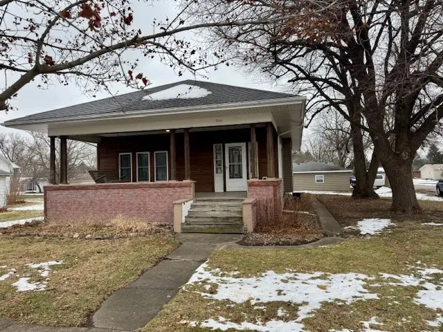 200 N Harrison Street, Flanagan, IL 61740 - Image #1