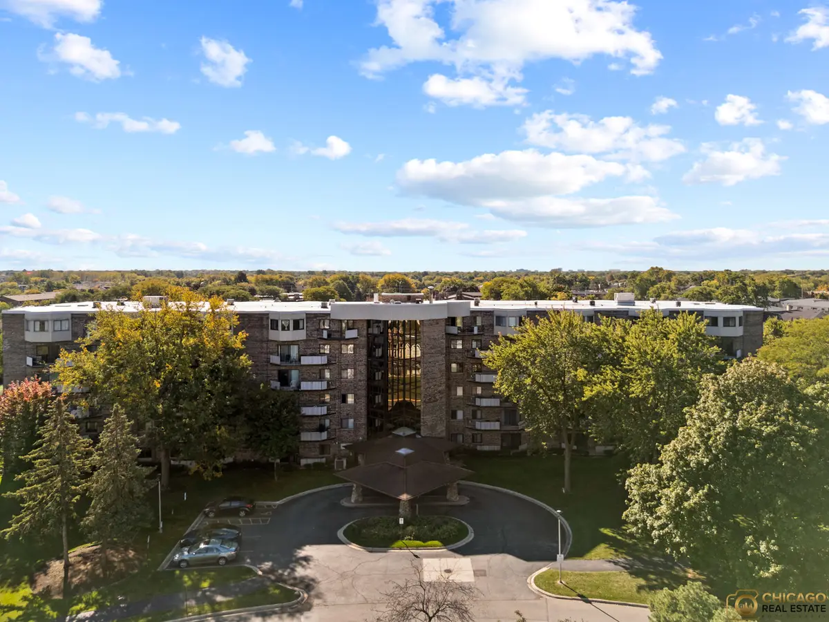 1275 E Baldwin Lane #601, Palatine, IL 60074 - Image #1