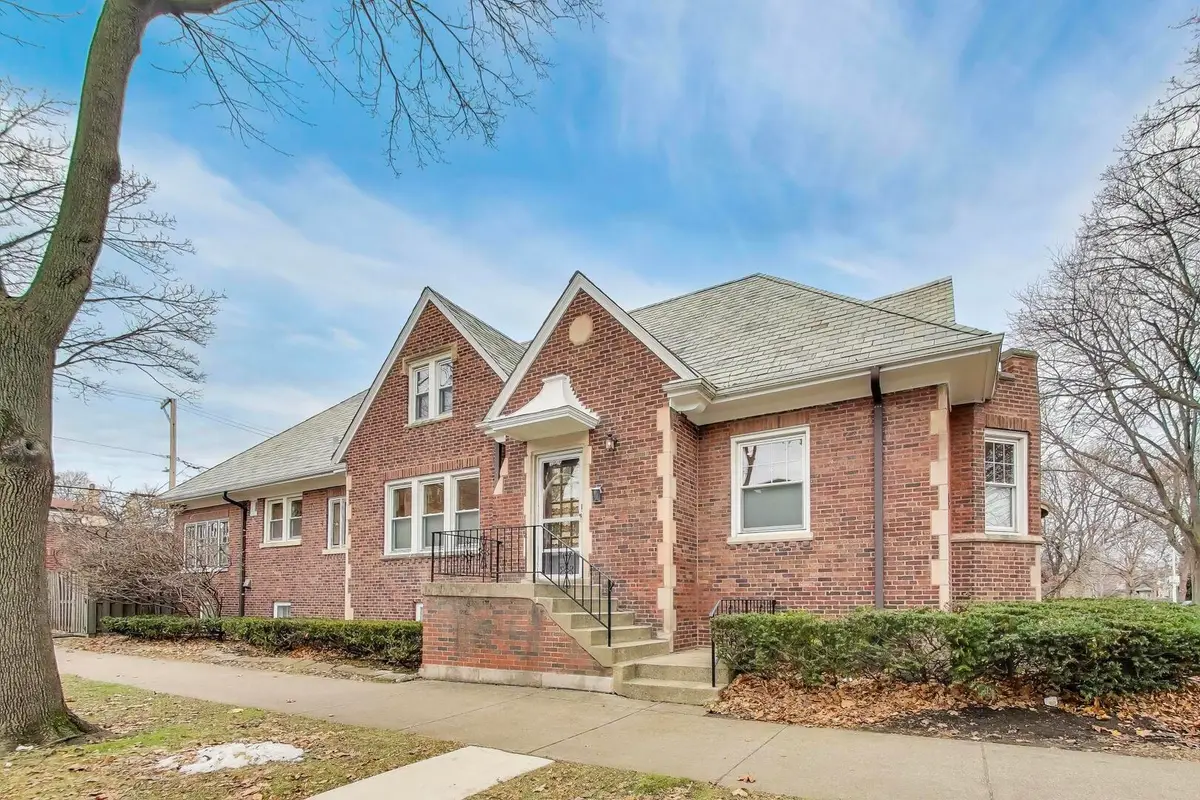 6500 N Talman Avenue, Chicago, IL 60645 - Image #1