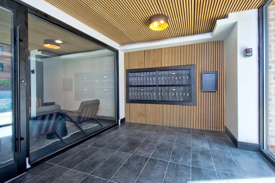 9396 Landings Lane #202, Des Plaines, IL 60016 - Image #2