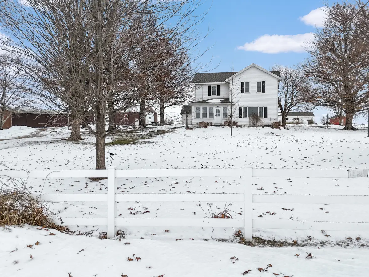 23633 Carroll Road, Lanark, IL 61046 - Image #1