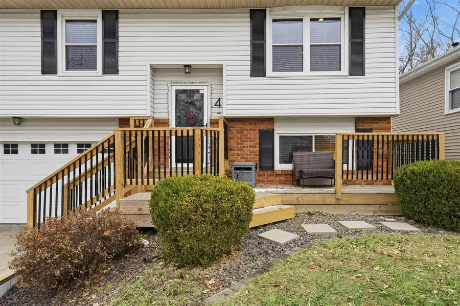 4 Siesta Court, Bloomington, IL 61704 - Image #2