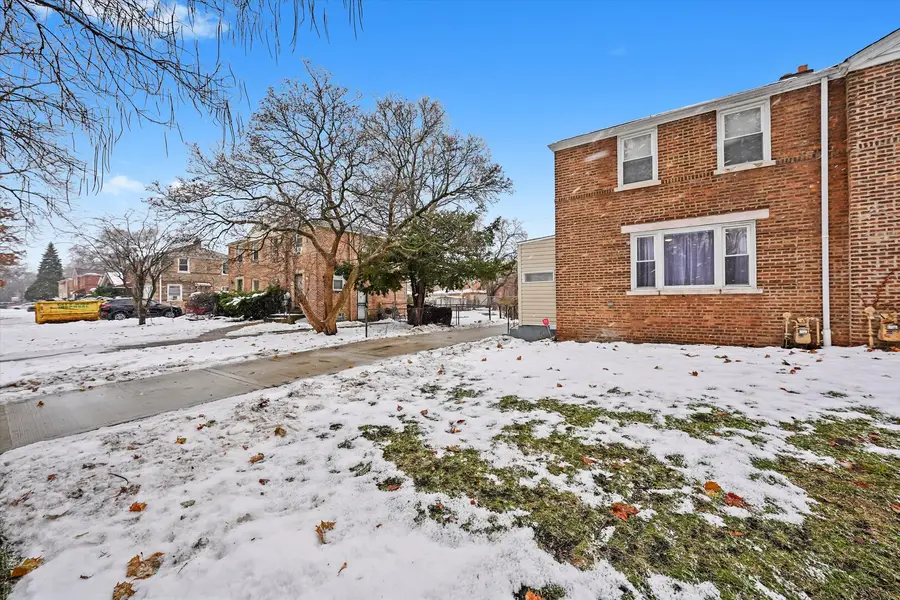 9656 S Chappel Avenue, Chicago, IL 60617 - Image #3