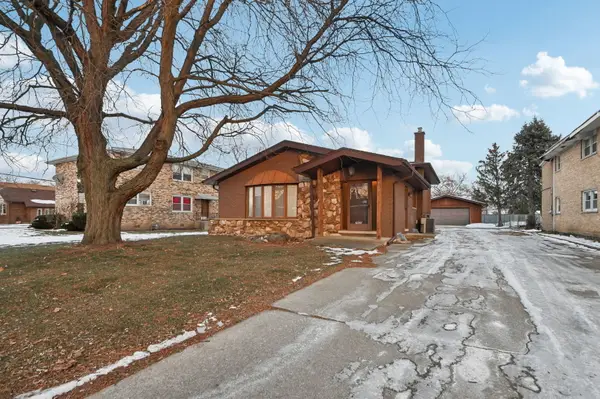 7605 Banks Street, Justice, IL 60458