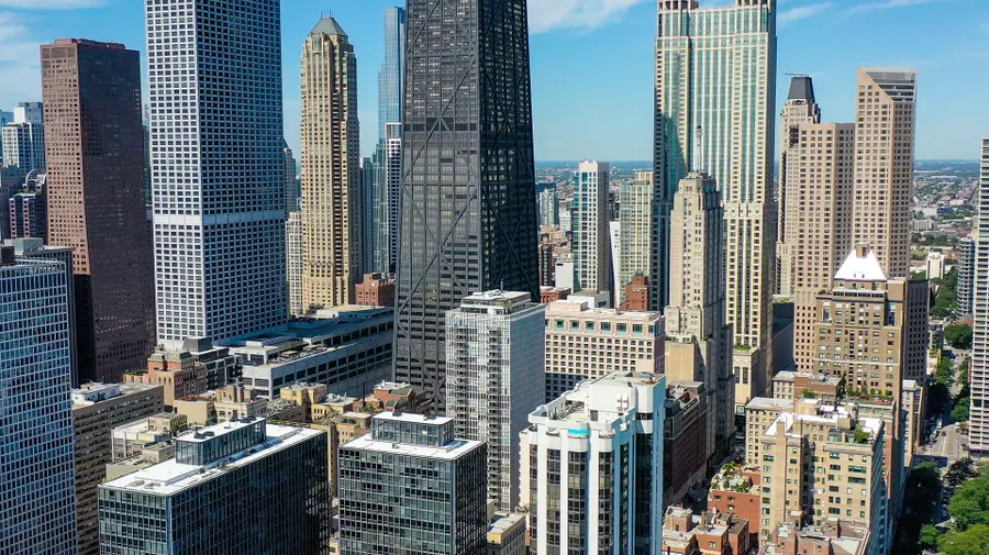 200 E Delaware Place #8-9C, Chicago, IL 60611 - Image #3