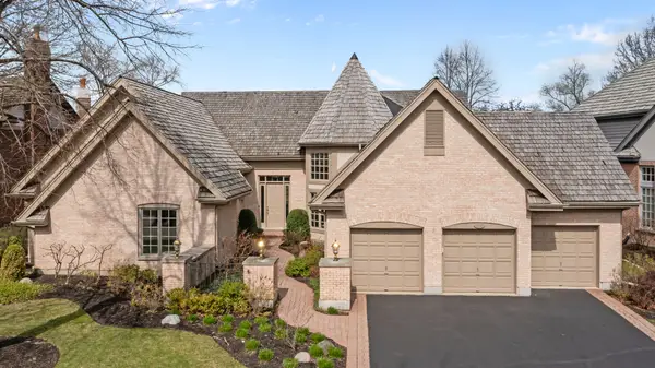 10 Lakeside Lane, North Barrington, IL 60010