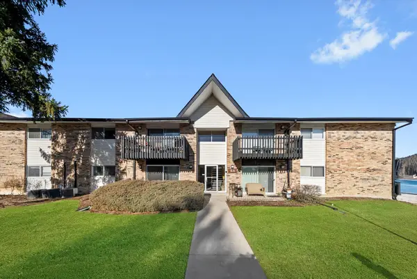 5A Kingery Quarter #5-104, Willowbrook, IL 60527