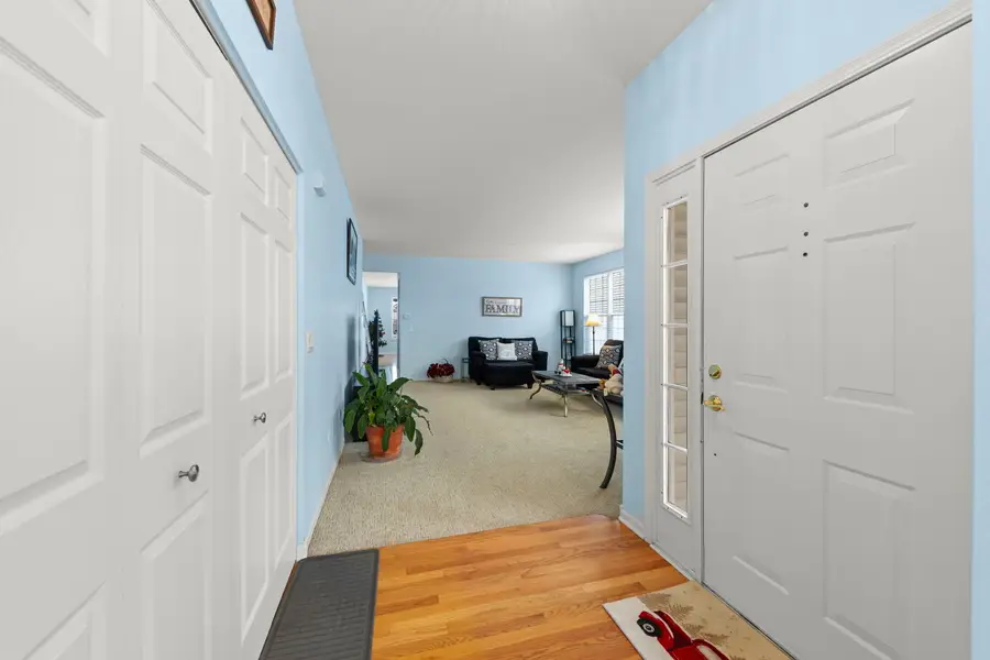 16174 Seneca Lake Circle, Crest Hill, IL 60403 - Image #3