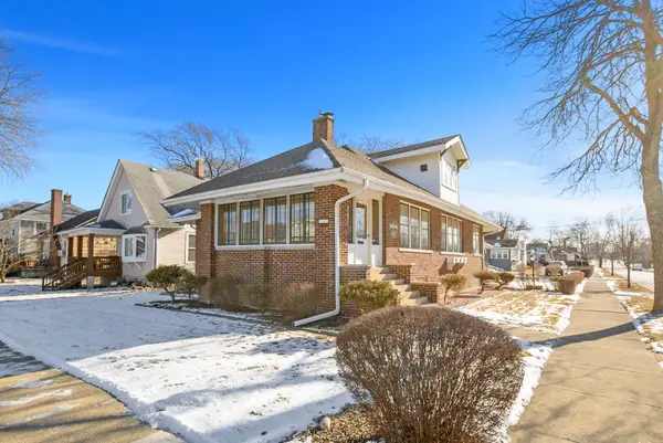 260 W 15th Place, Chicago Heights, IL 60411