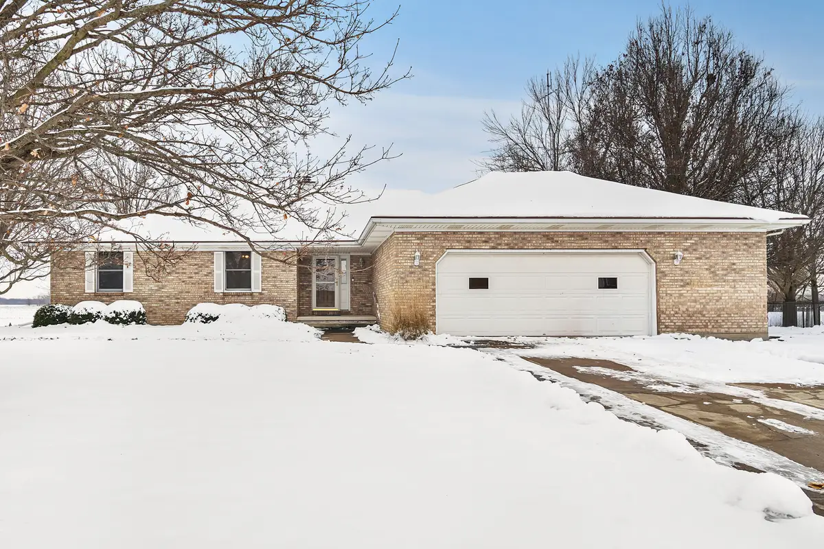 582 Fairway Drive, El Paso, IL 61738 - Image #1
