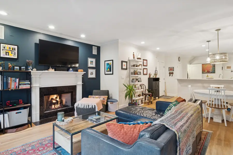 3537 N Wilton Avenue #2, Chicago, IL 60657 - Image #3