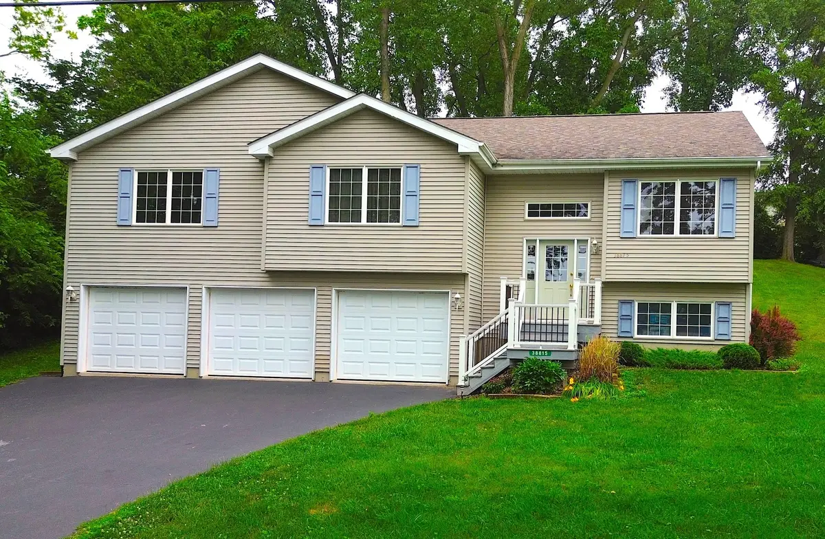 38815 N Broadway Avenue, Antioch, IL 60002 - Image #1