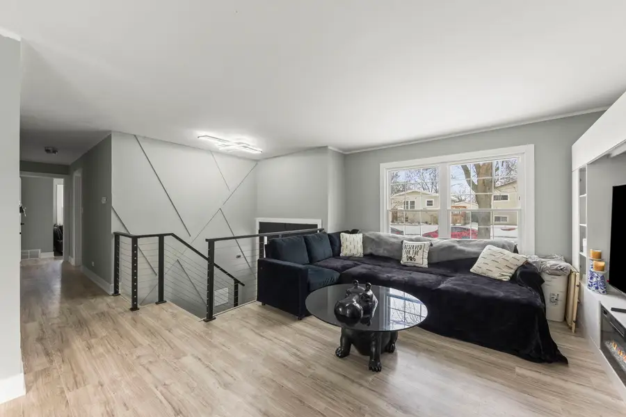 1364 Leslie Lane, Glendale Heights, IL 60139 - Image #3