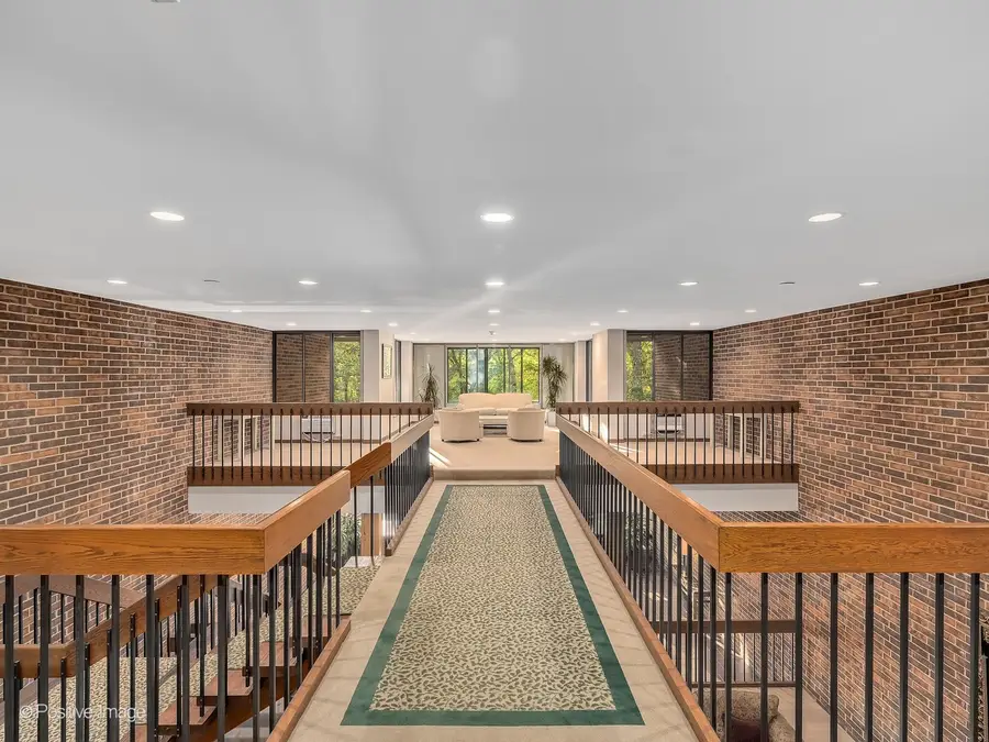 1401 Burr Oak Road #202B, Hinsdale, IL 60521 - Image #2