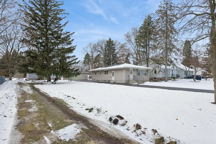 4714 Schwartz Avenue, Lisle, IL 60532 - Image #2