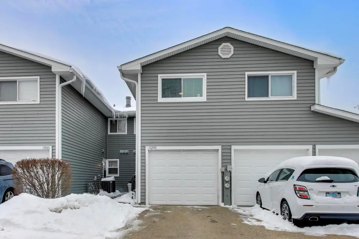 17298 W Maple Lane, Gurnee, IL 60031 - Image #1