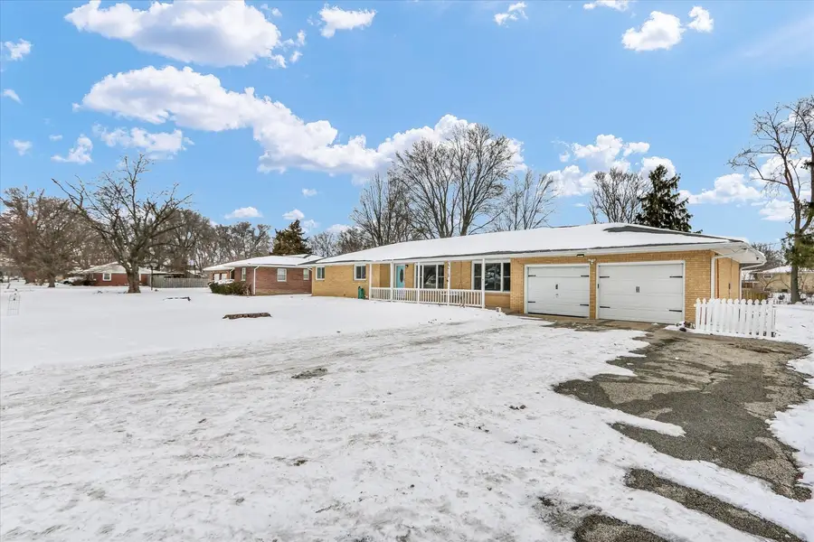 2218 S Mattis Avenue, Champaign, IL 61821 - #3