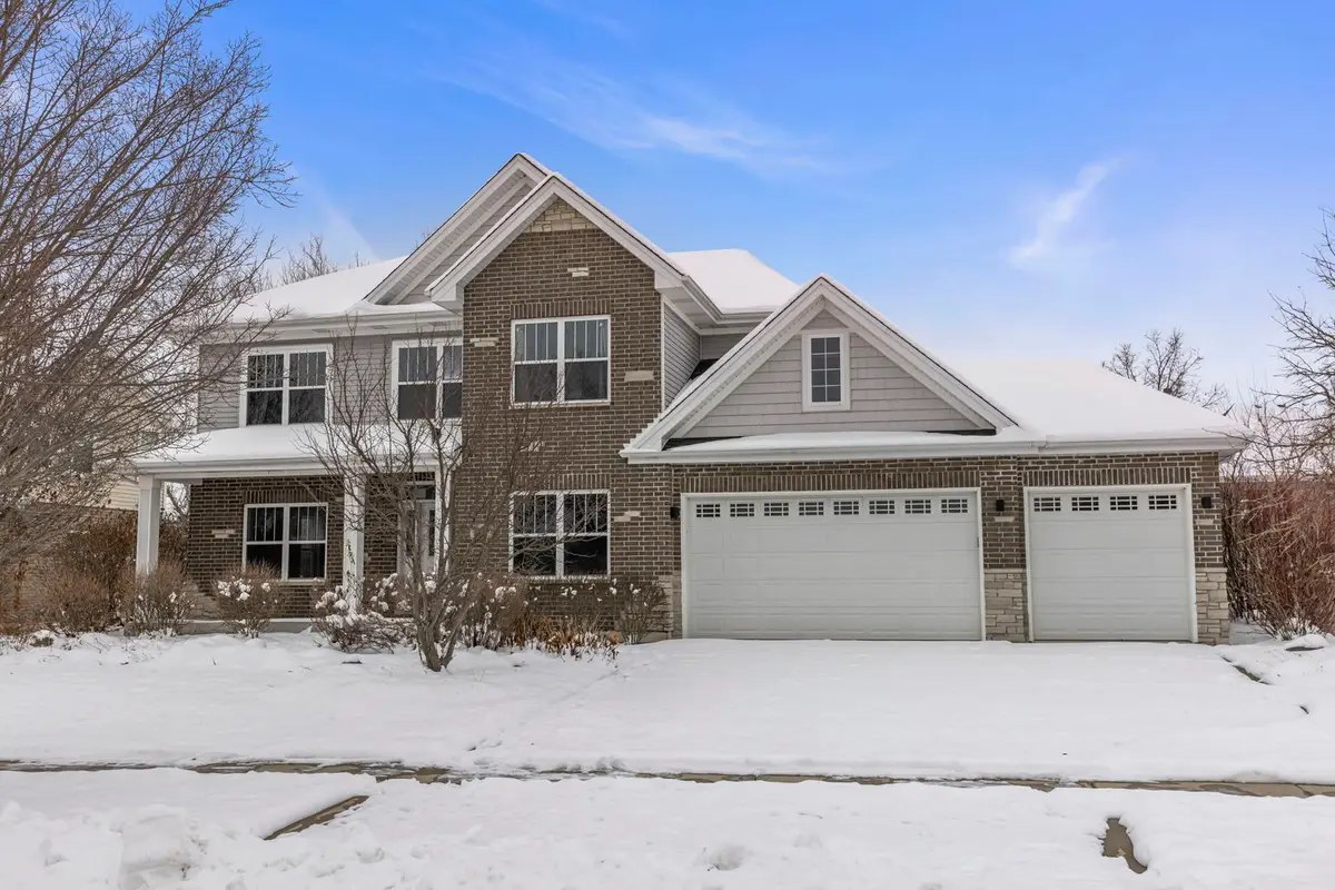 25907 W Canyon Boulevard, Plainfield, IL 60585 - Image #1