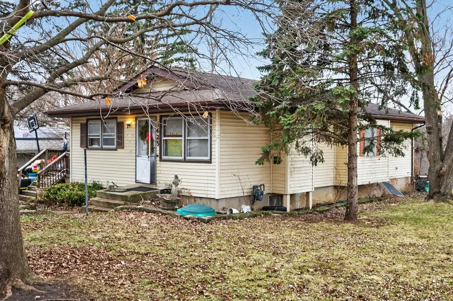 1425 Washington Street, Lake In The Hills, IL 60156 - #2