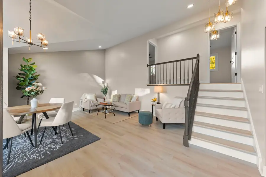 641 N Highview Avenue, Addison, IL 60101 - Image #3