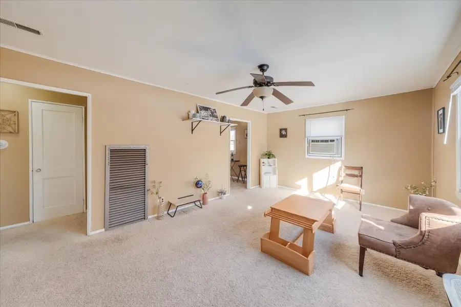 1201 S Lynn Street, Urbana, IL 61801 - Image #3