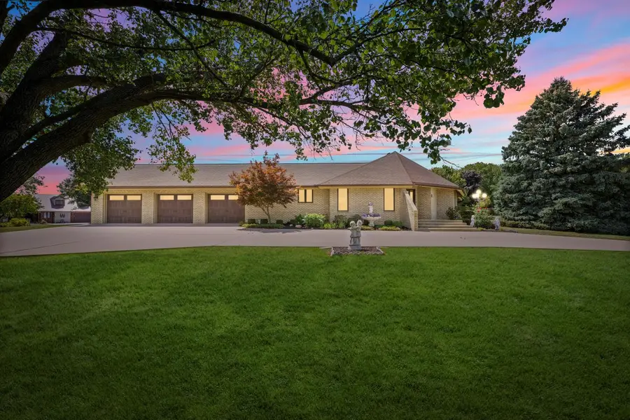 800 Cambridge Drive, Paxton, IL 60957 - Image #3