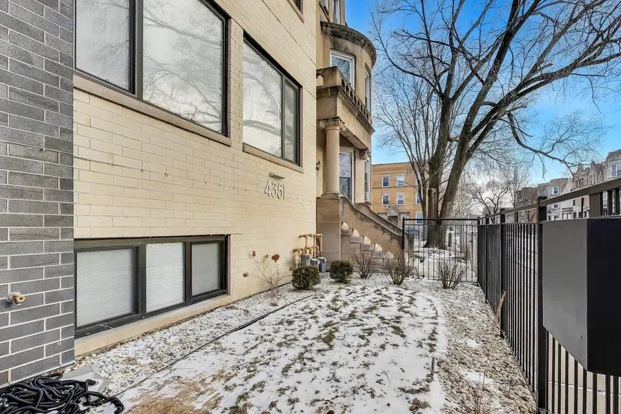 4351 S Vincennes Avenue #2, Chicago, IL 60653 - #2