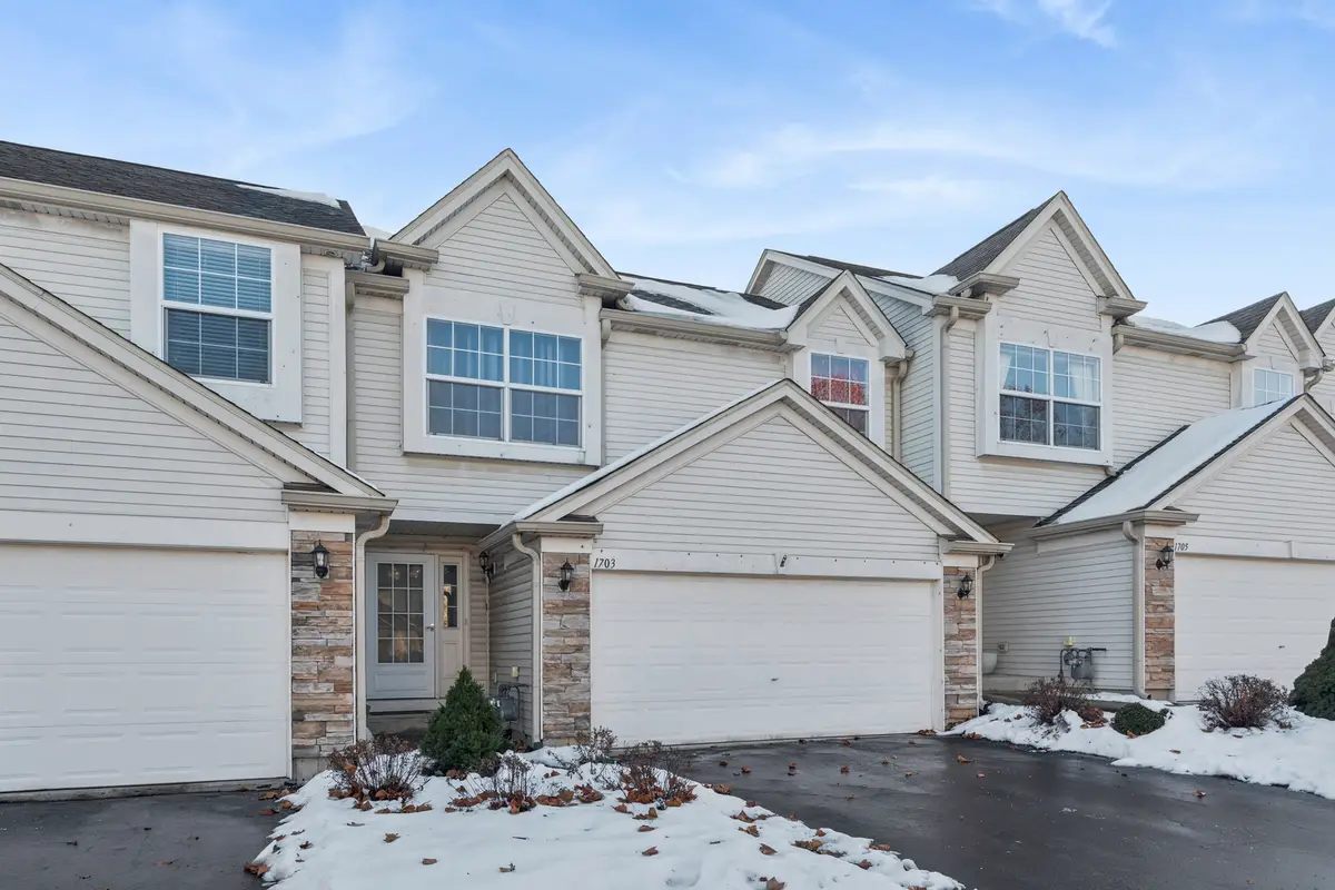 1703 Fieldstone Drive S #1703, Shorewood, IL 60404 - Image #1
