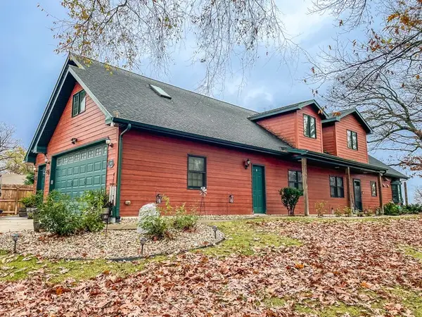 24121 64th Place, Salem, WI 53168