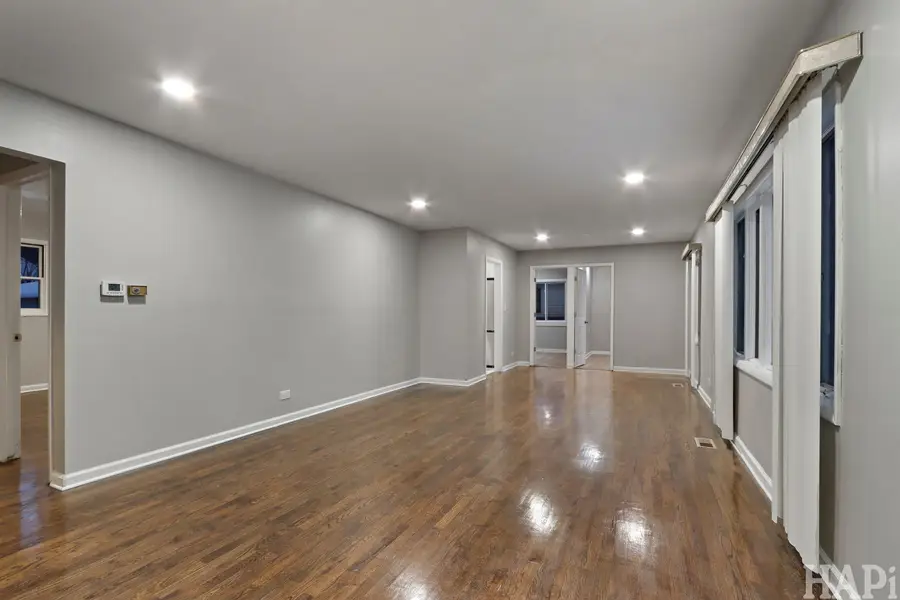 75 Carthage Lane, Hoffman Estates, IL 60169 - Image #3