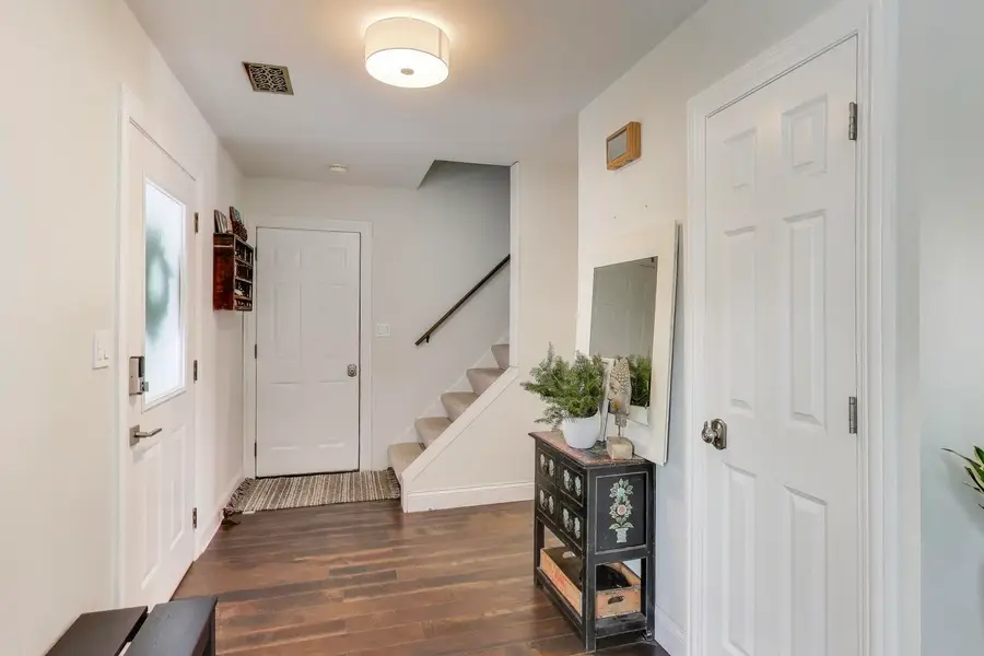 1297 Spalding Drive, Mundelein, IL 60060 - Image #3