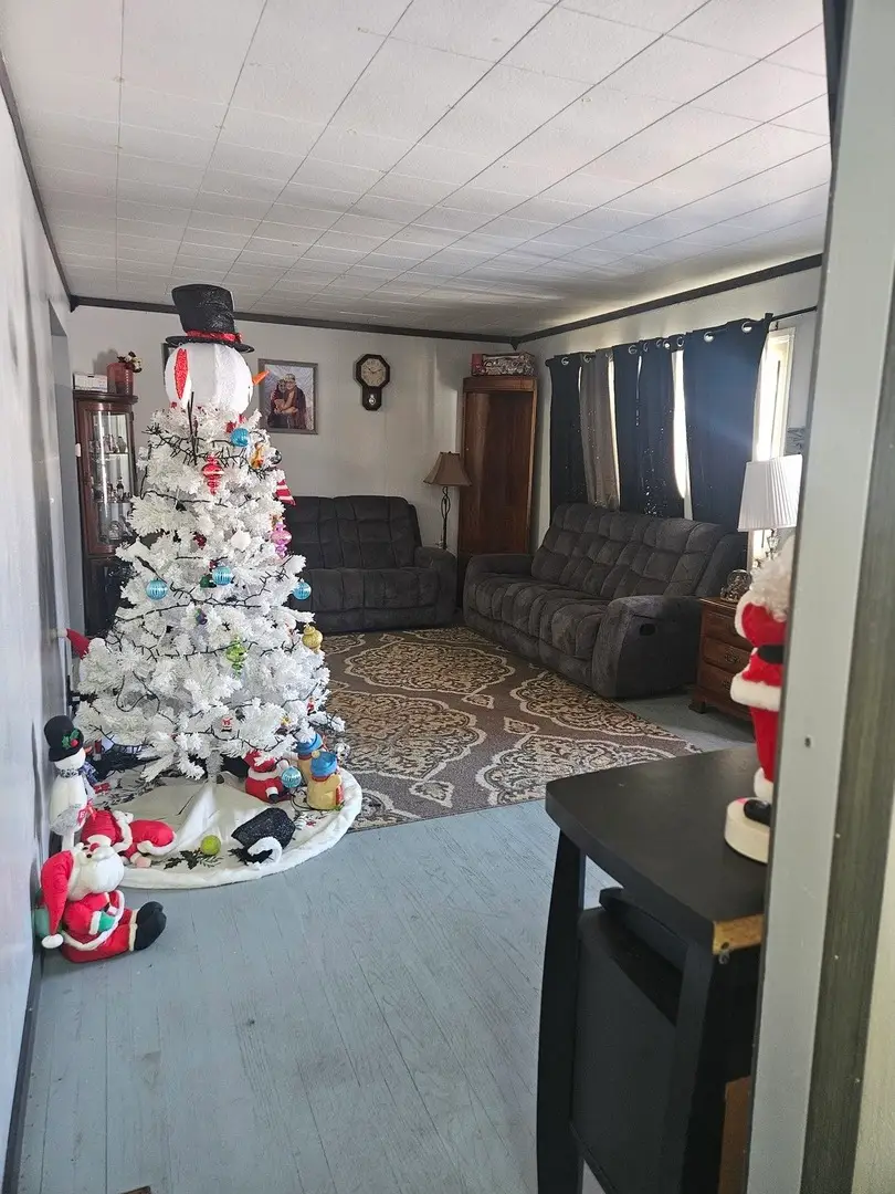 1218 Vienna Boulevard, Dekalb, IL 60115 - Image #2