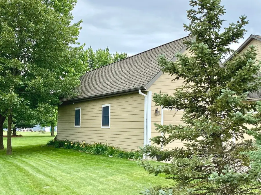 1221 S Fox Run Drive, Seneca, IL 61360 - Image #3