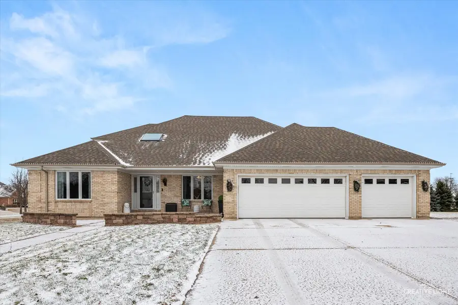 11039 Royal Porthcawl Drive, Naperville, IL 60564 - Image #2