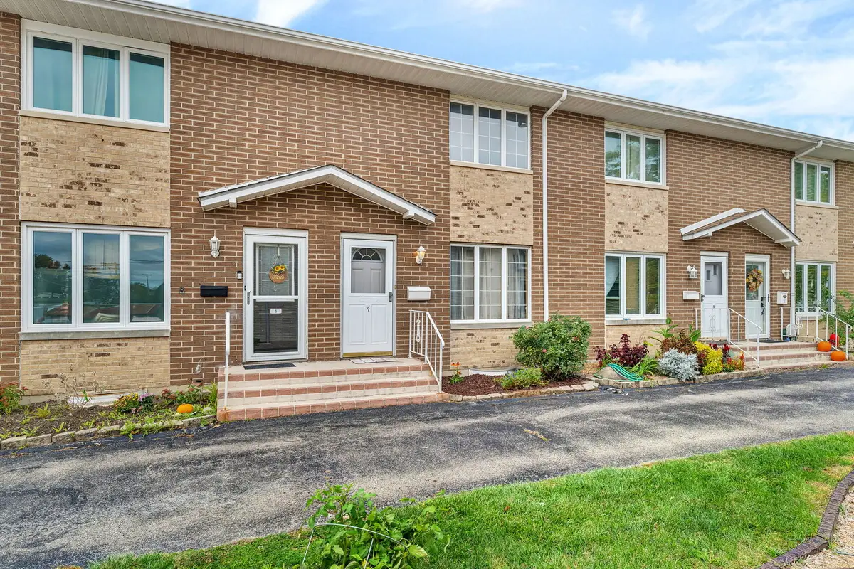 613 E 3rd Street, Lockport, IL 60441 - Image #1