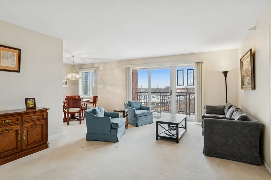 100 N Gary Avenue #408, Wheaton, IL 60187 - #2