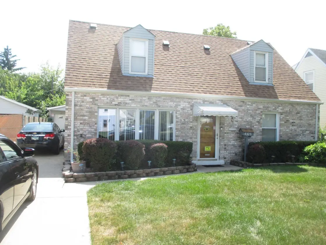 4325 W 99th Place, Oak Lawn, IL 60453 - Image #1